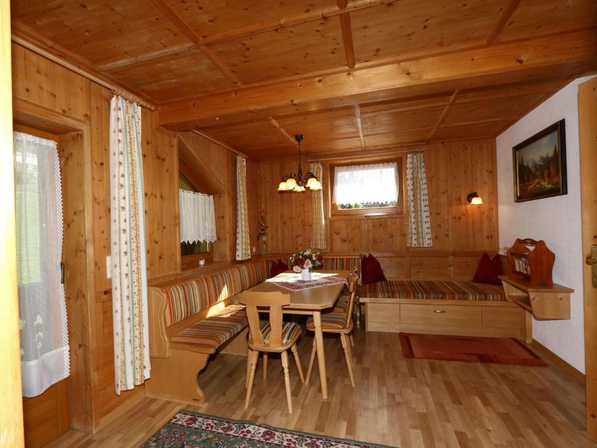 Apartment In Mayrhofen With A Balcony ภายนอก รูปภาพ